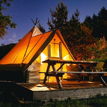 Camping Le Canada-Insolite ชินี ภายนอก รูปภาพ