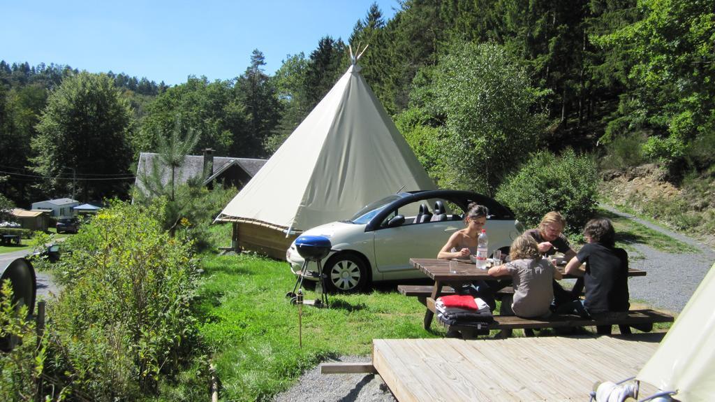 Camping Le Canada-Insolite ชินี ภายนอก รูปภาพ